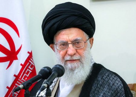 تجلیل از بزرگان دین تجلیل از معارف الهی و کاری لازم است
